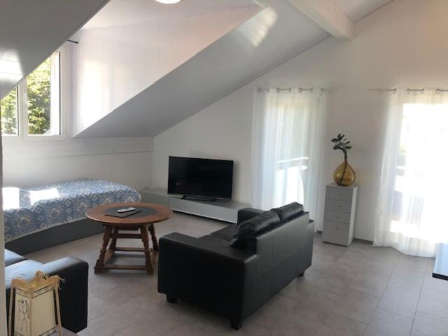 Hotel Hippel Krone Kerzers 外观 照片