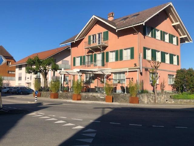 Hotel Hippel Krone Kerzers 外观 照片