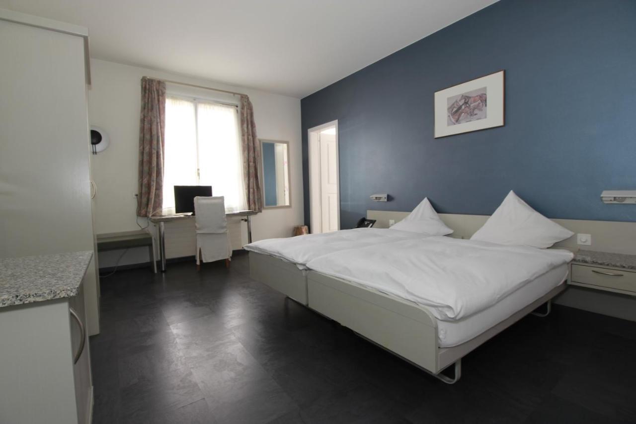 Hotel Hippel Krone Kerzers 外观 照片